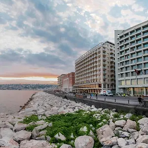 Royal Continental **** Neapel